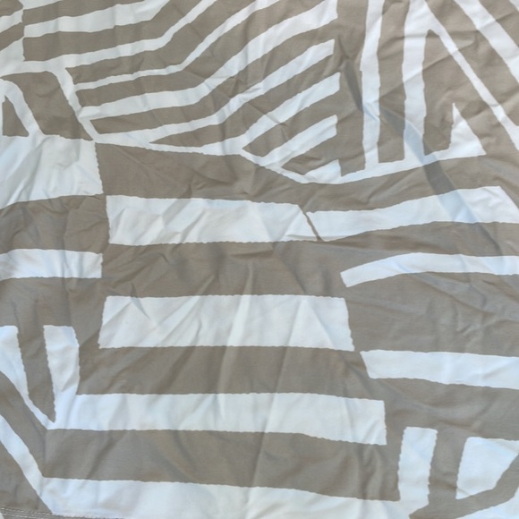 Chico’s top - Picture 2 of 3